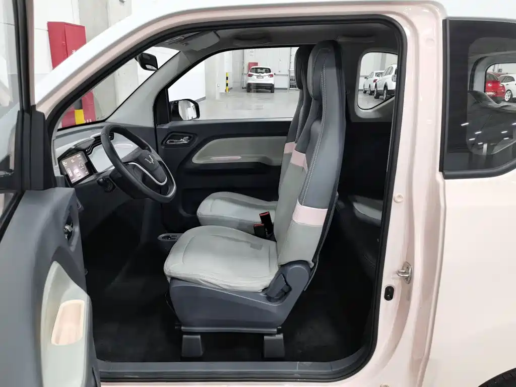 Wuling MINIEV — миниатюра 10
