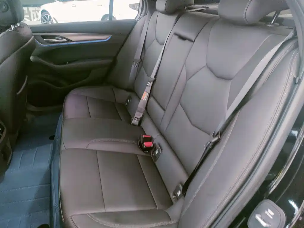 Cadillac CT5 — миниатюра 24