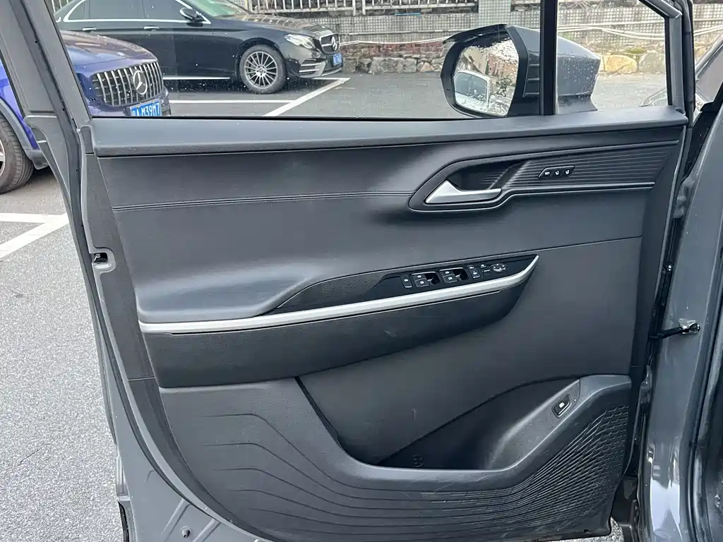 Hyundai Custo — миниатюра 15