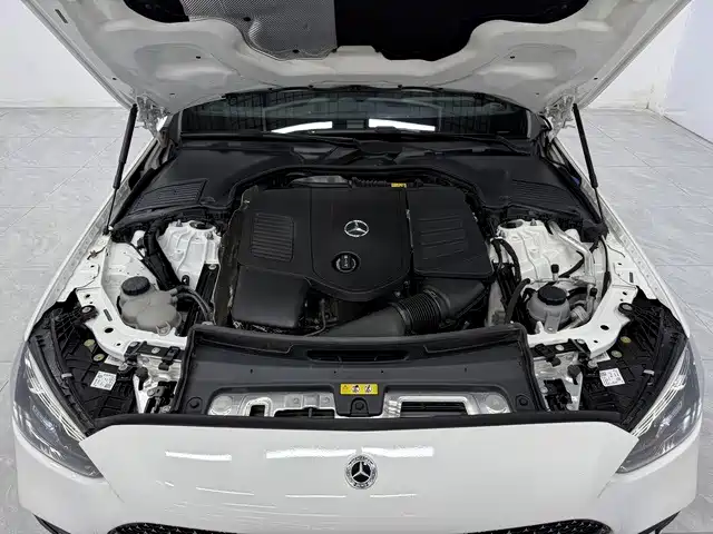 Mercedes-Benz C-Class — миниатюра 10