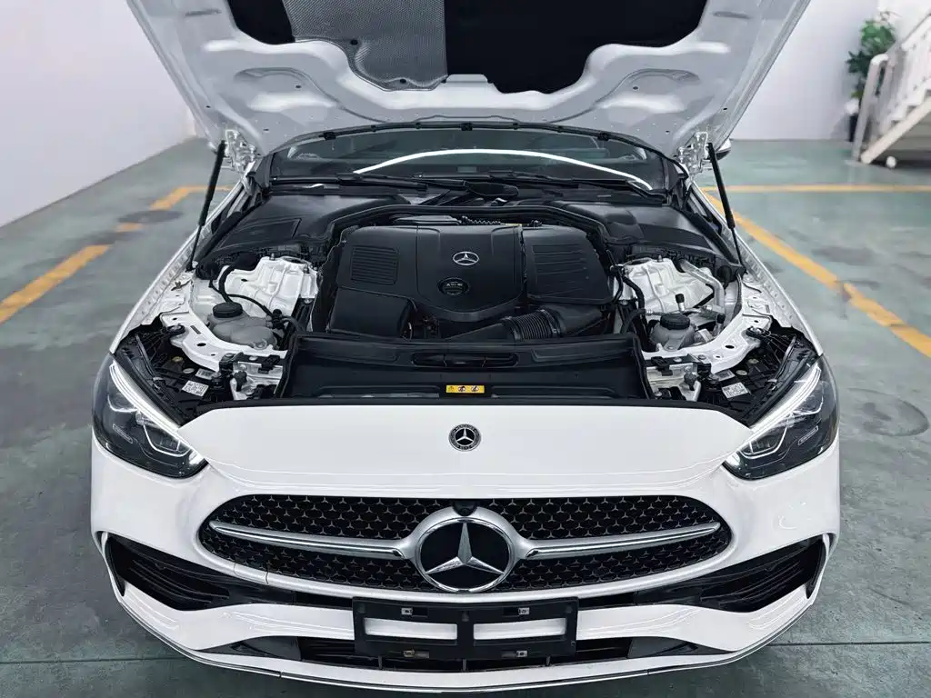 Mercedes-Benz C-Class — миниатюра 17