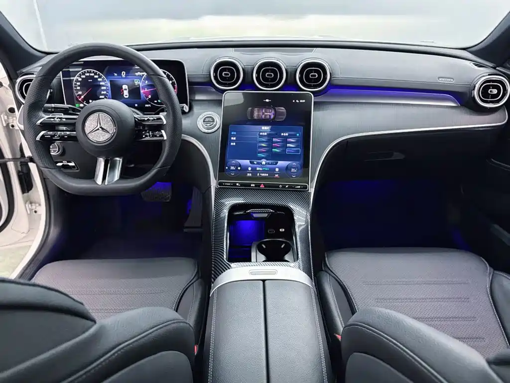 Mercedes-Benz C-Class — миниатюра 11