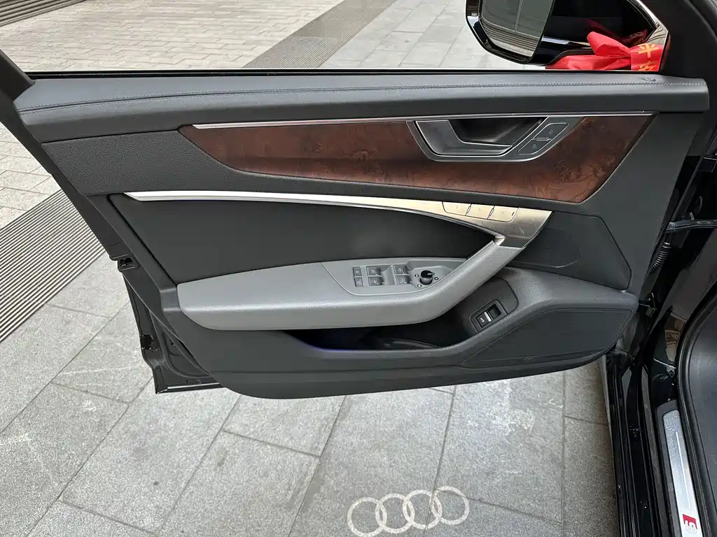 Audi A6L — миниатюра 17