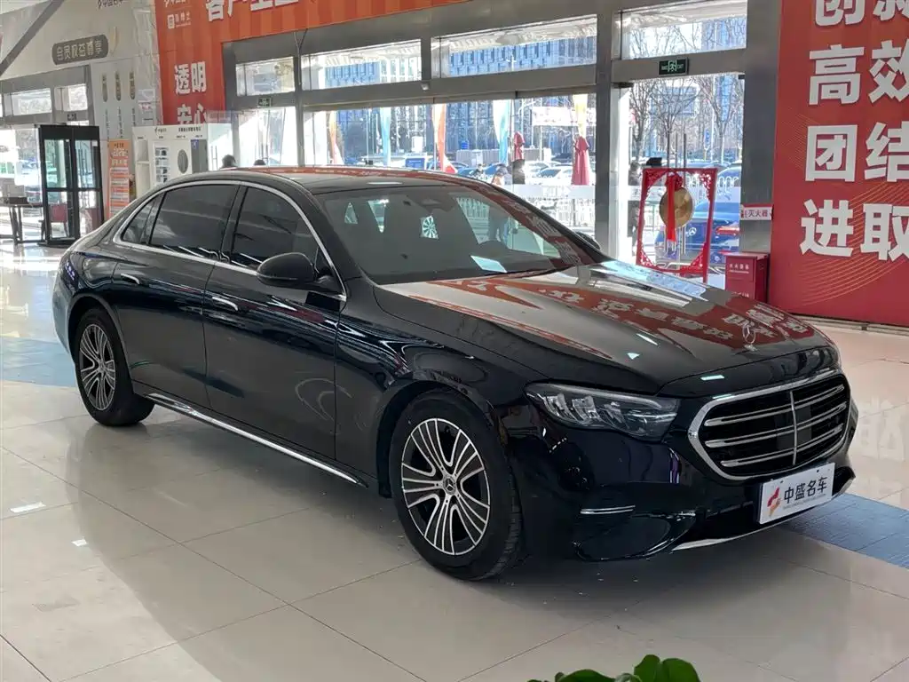 MERCEDES-BENZ E CLASS