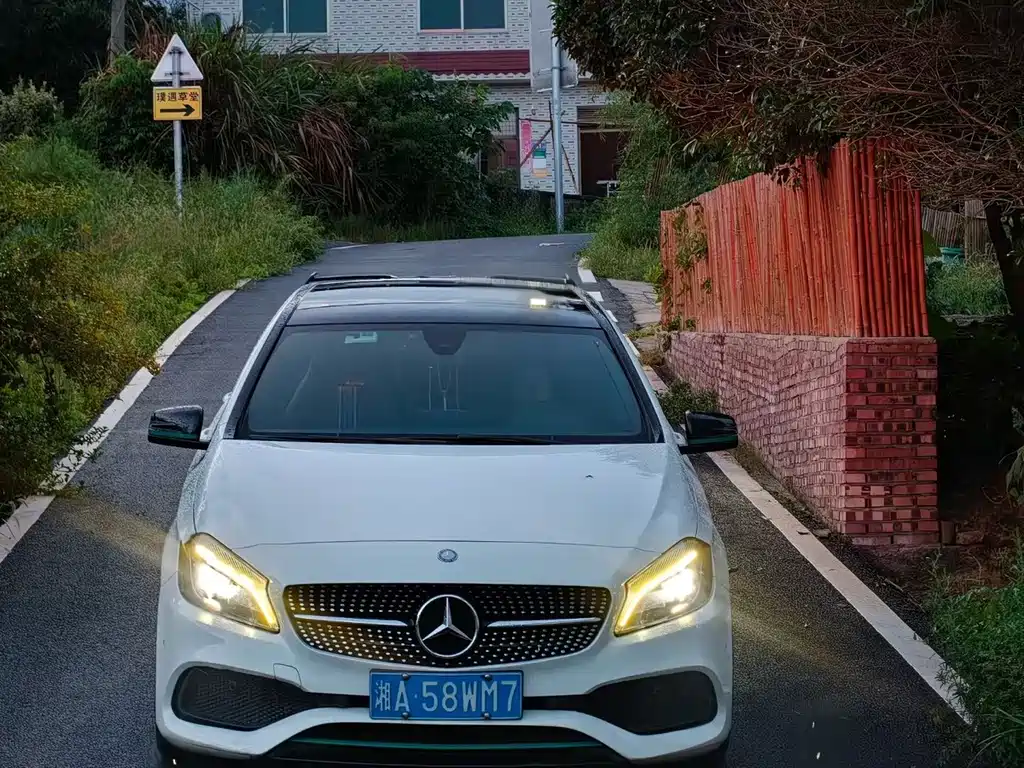 Mercedes-Benz A-Class (Import) — миниатюра 3