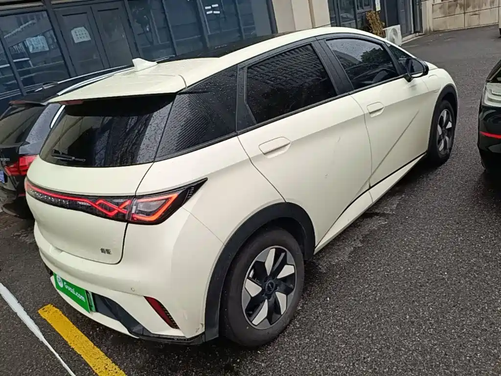 BYD Dolphin — миниатюра 7