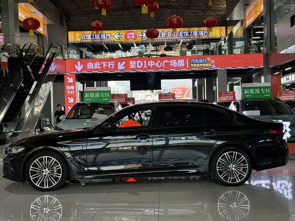 BMW 5 Series 5 2022 535Le M Sport