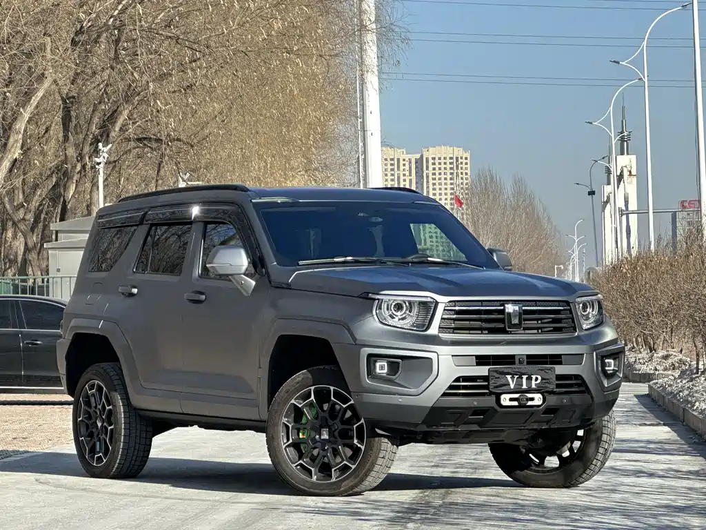 TANK TANK 700 NEW ENERGY