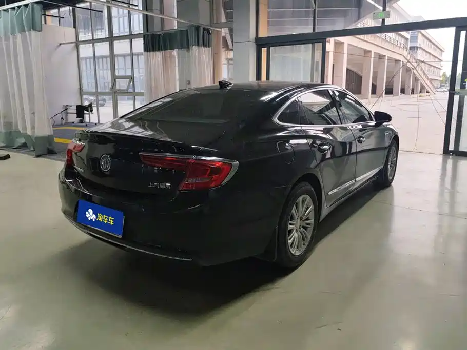 Buick LaCrosse — миниатюра 3