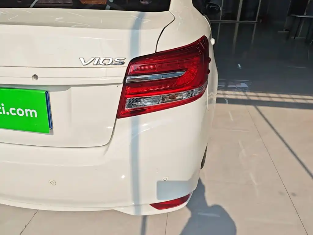 Toyota Vios — миниатюра 8