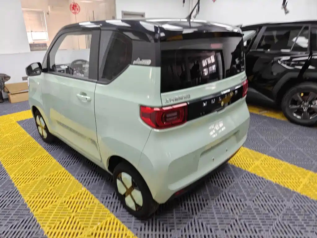 Wuling MINIEV — миниатюра 7
