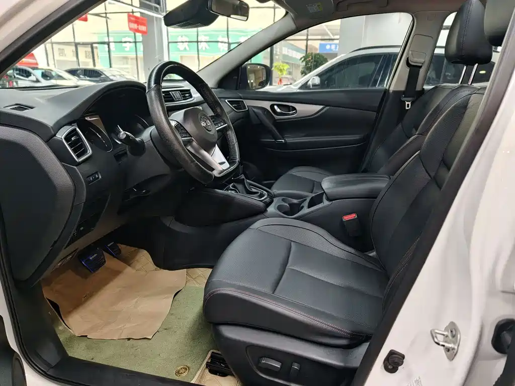 Nissan Qashqai — миниатюра 14