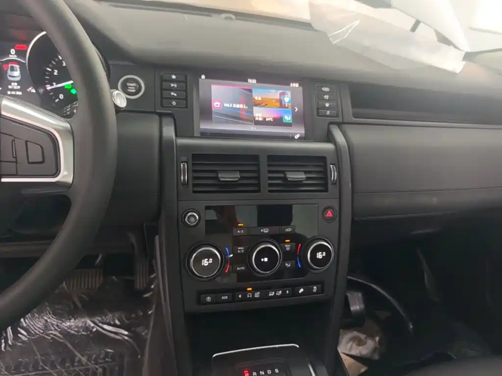 Land Rover Discovery Sport — миниатюра 13