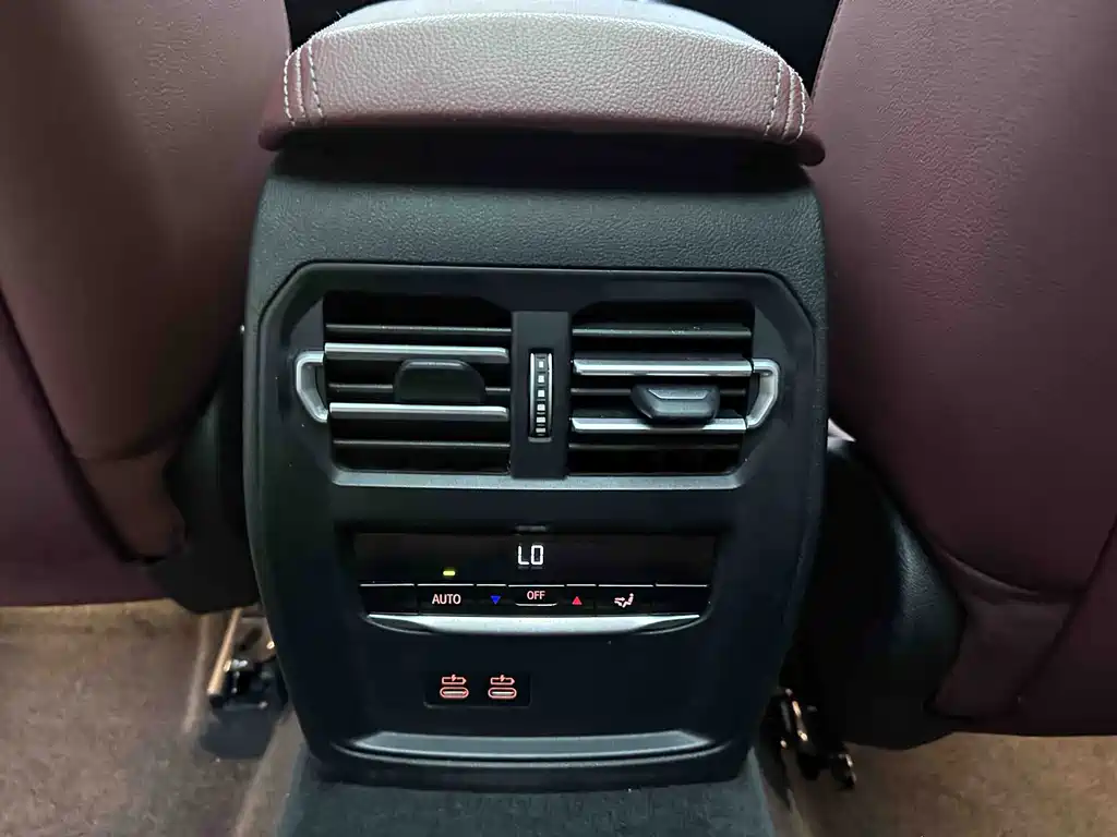 BMW 3 Series — миниатюра 23