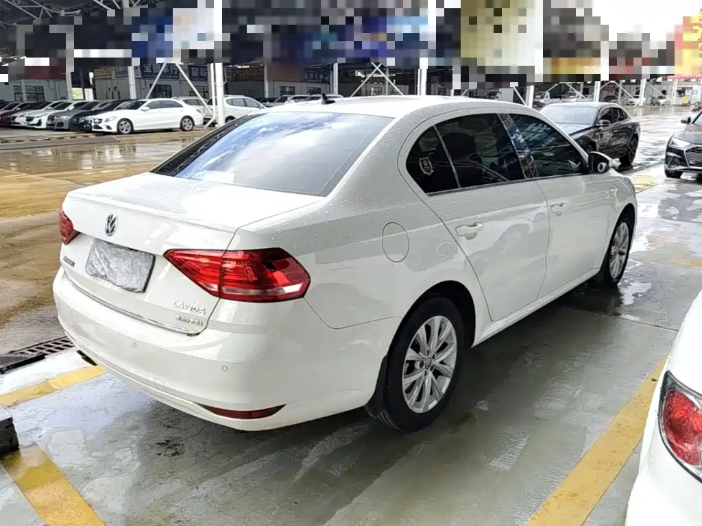 Volkswagen Lavida — миниатюра 7