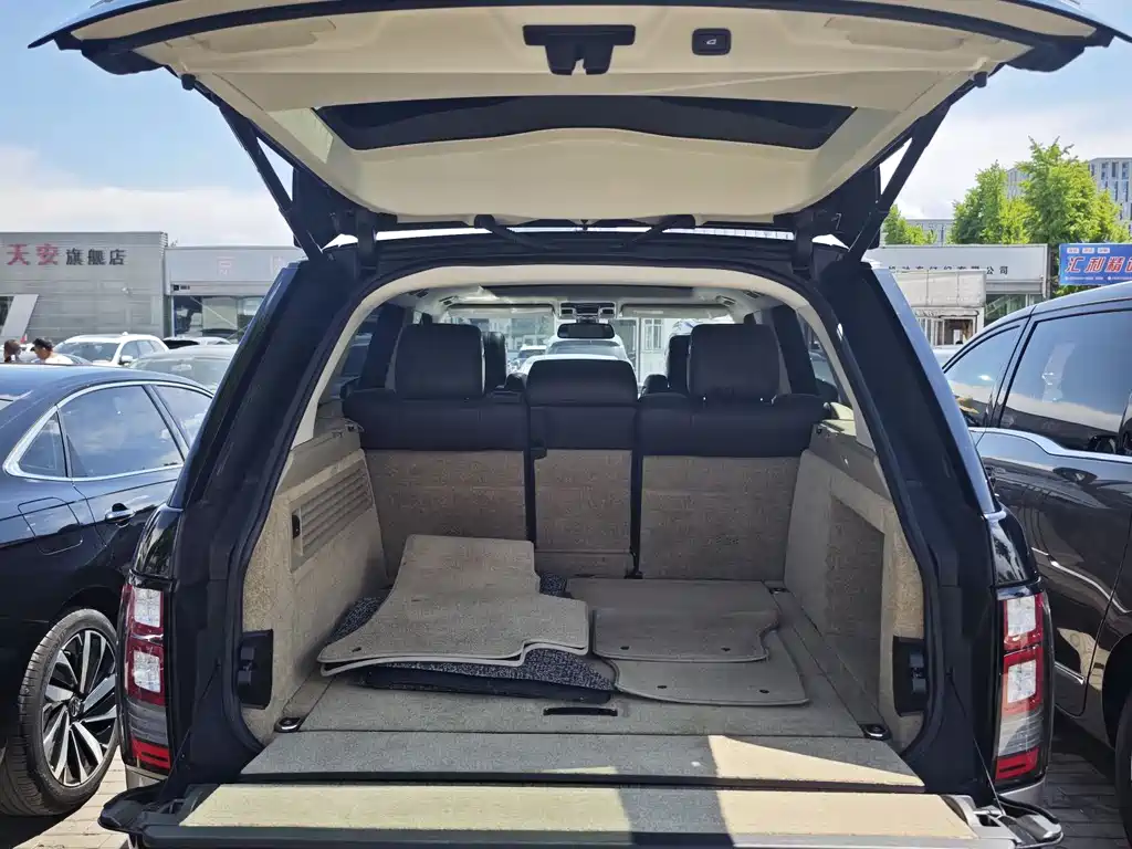 Land Rover Range Rover 2013 NA 5.0 V8 Vogue
