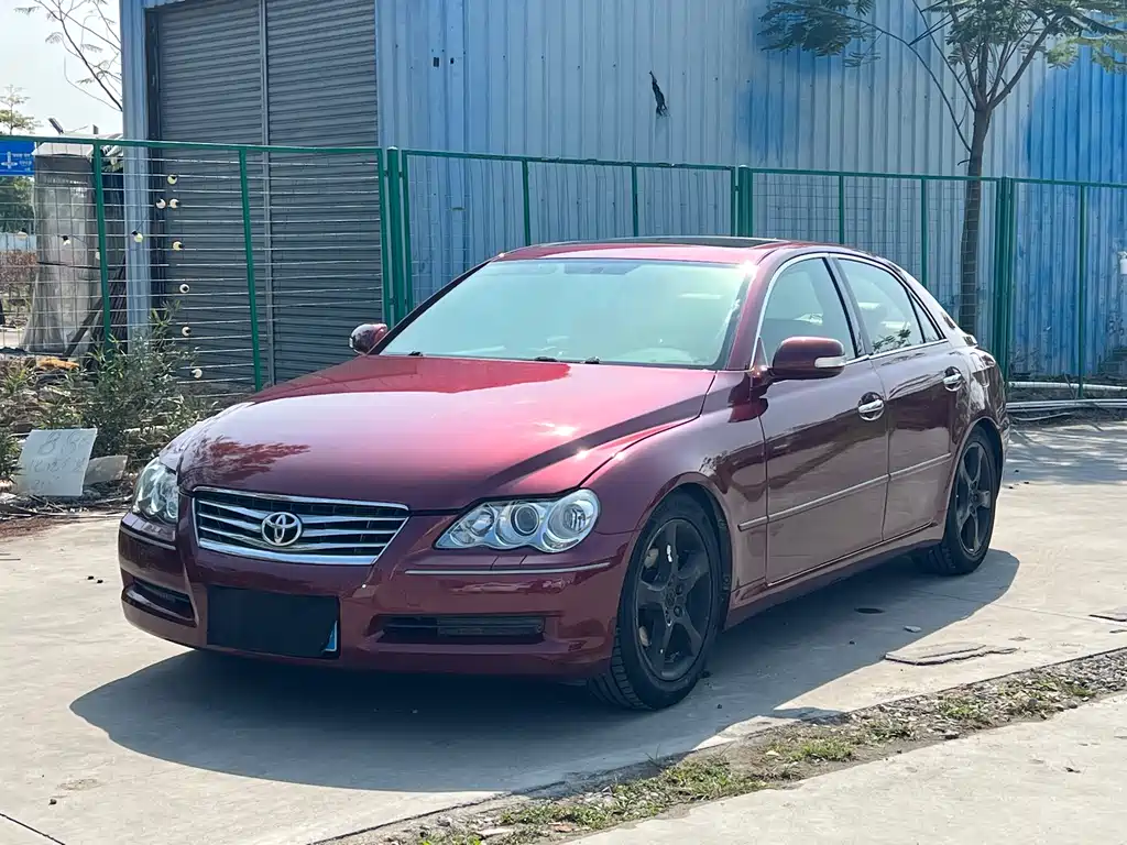 Toyota Reiz 2010