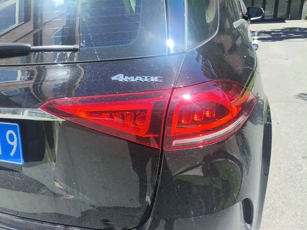 Mercedes-Benz GLE (Import) — миниатюра 8