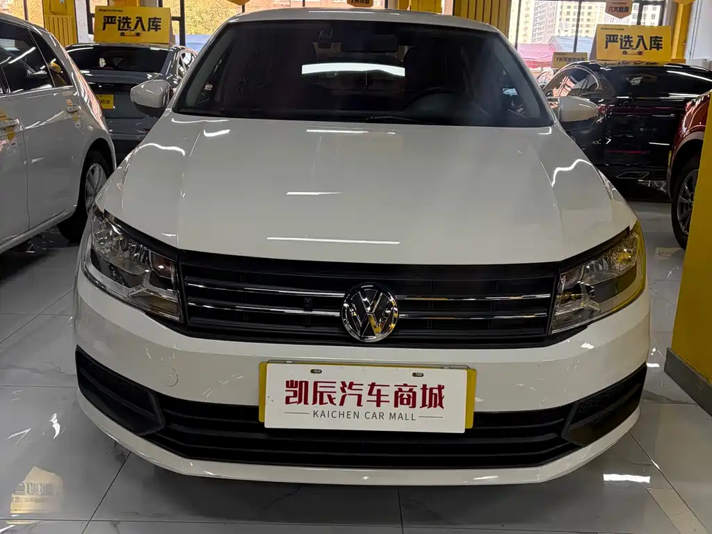Volkswagen Santana — миниатюра 2