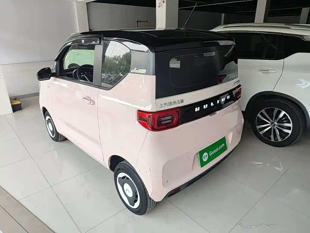 Wuling MINIEV — миниатюра 5