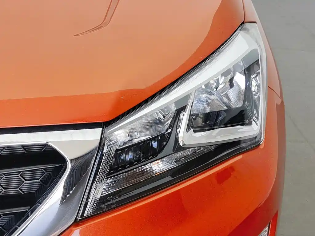 Changan CS15 2016 1.5L MT Luxury