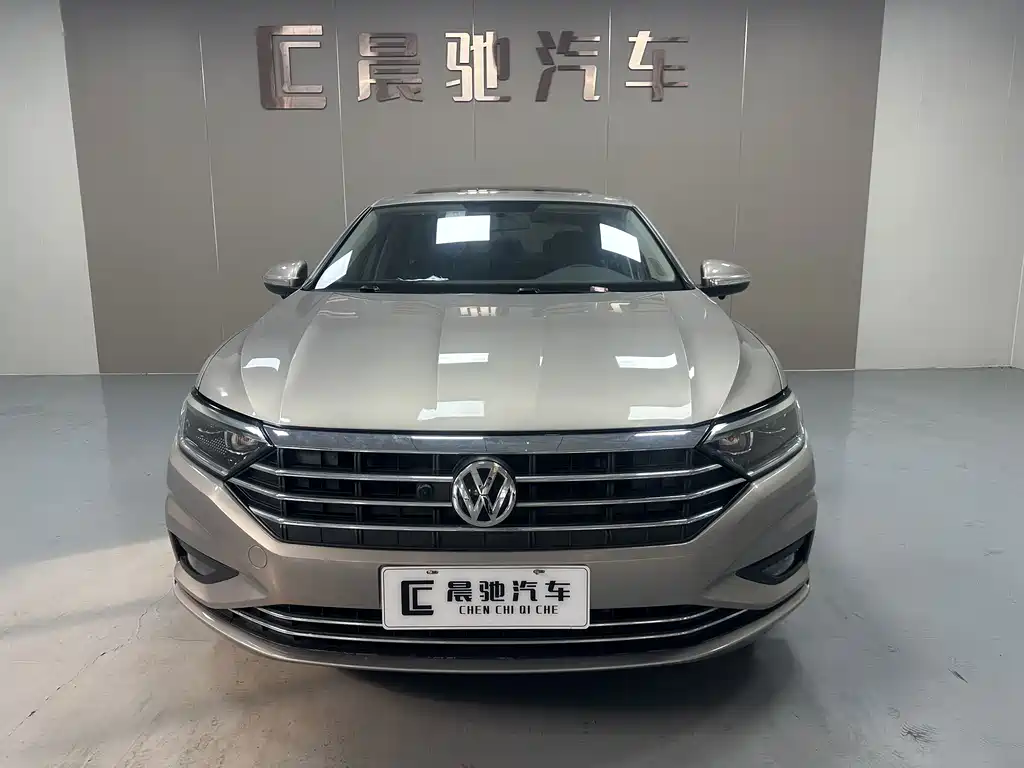 Volkswagen Sagitar — миниатюра 2
