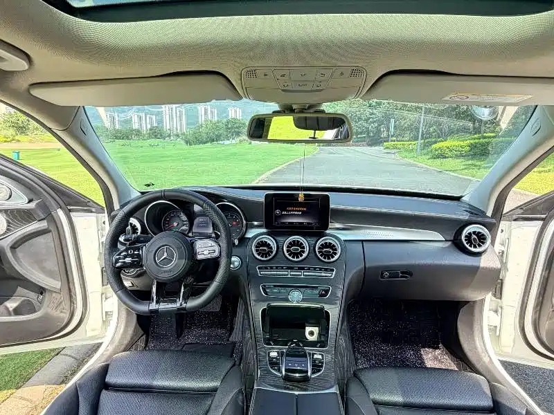 Mercedes-Benz C-Class — миниатюра 6