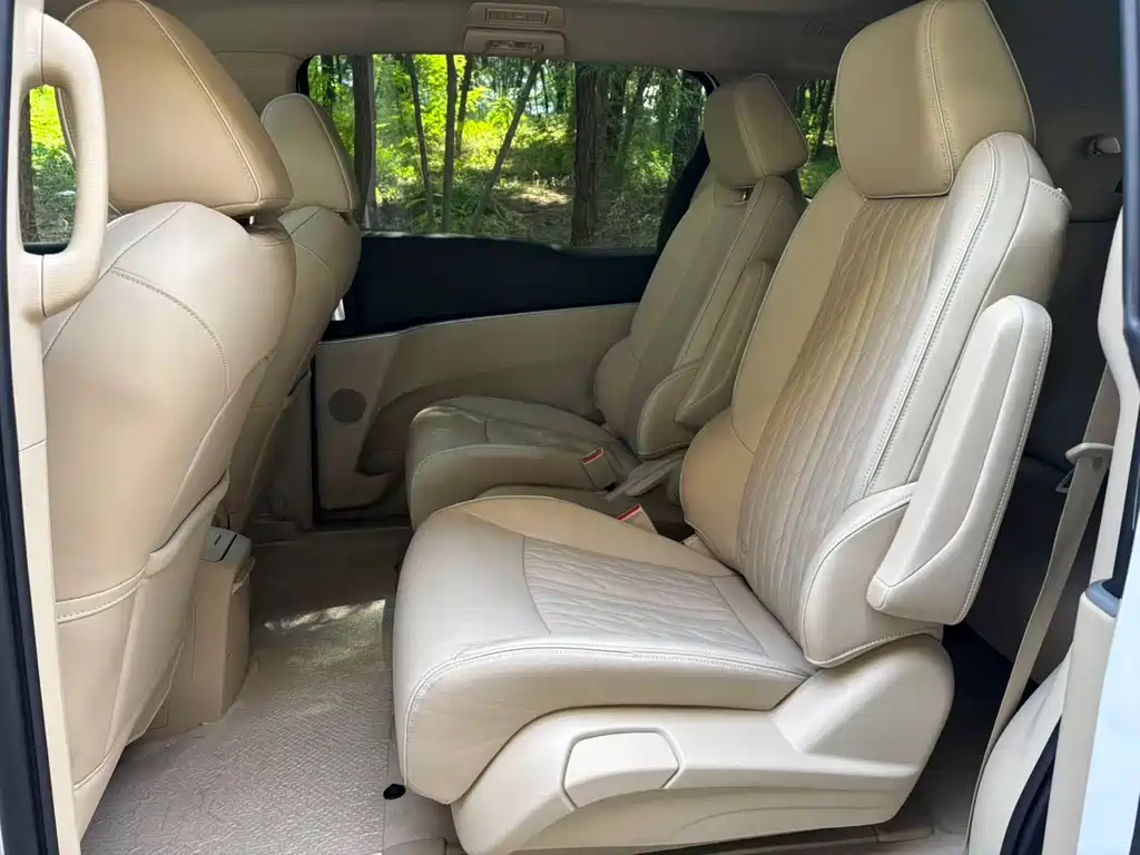 Buick GL8 2023 652T Luxury