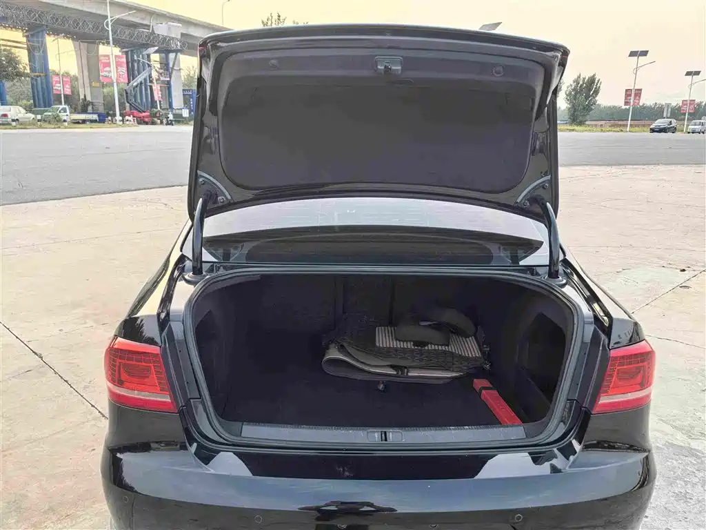 Volkswagen Magotan — миниатюра 10