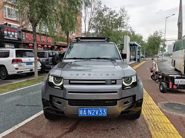 Land Rover Defender — миниатюра 2