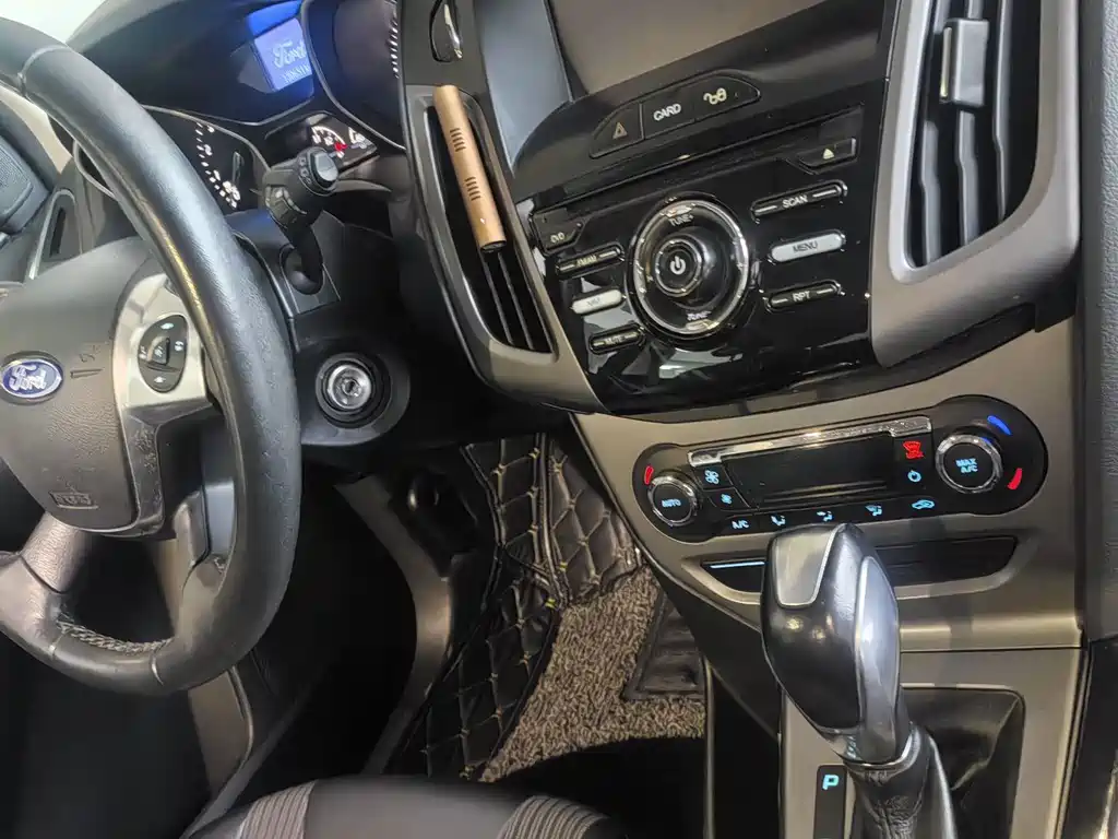 Ford Focus — миниатюра 12