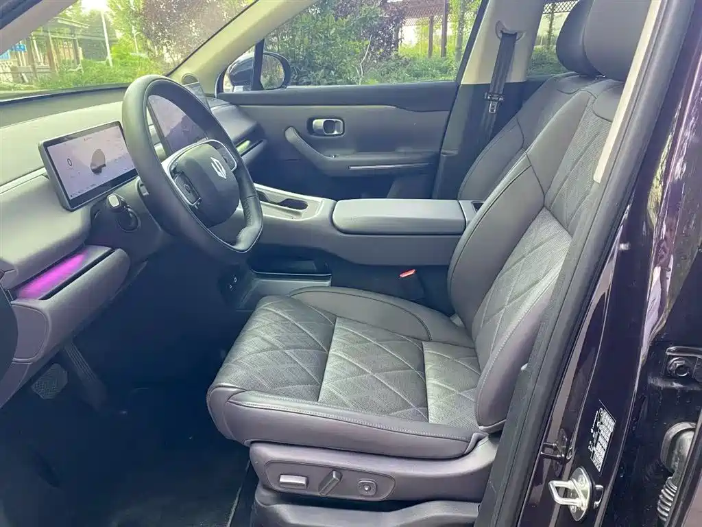 Leapmotor C16 2026 280 5 мест