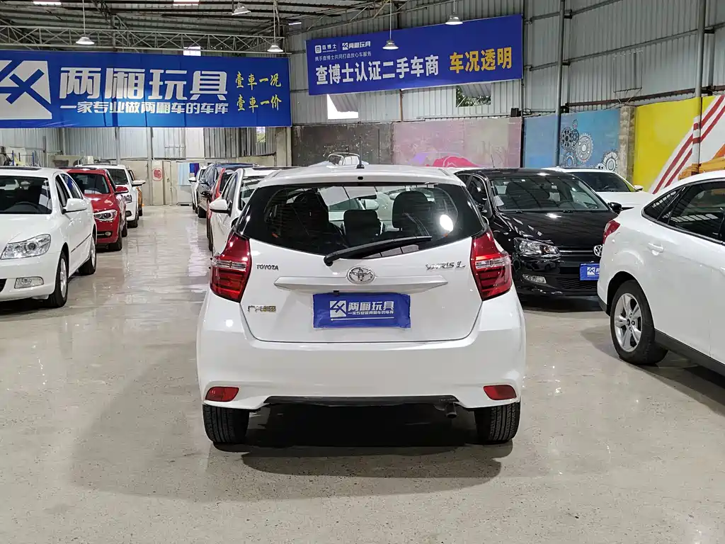 Toyota Yaris L — миниатюра 8