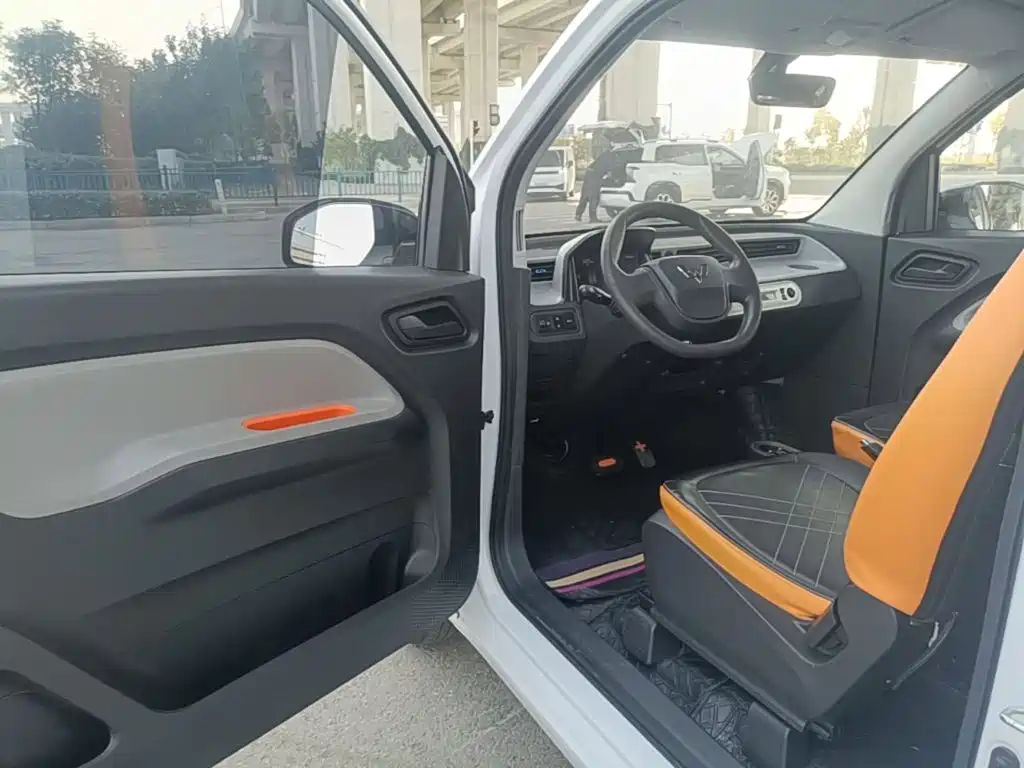 Wuling MINIEV — миниатюра 16