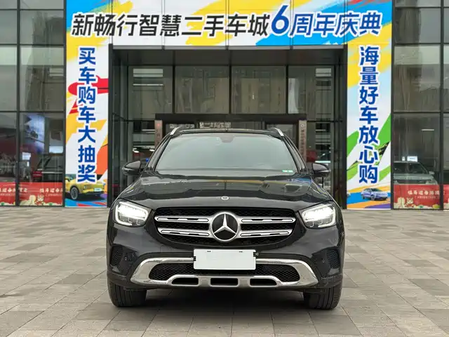 MERCEDES-BENZ GLC