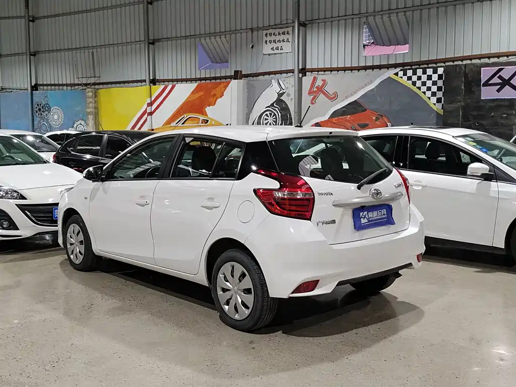 Toyota Yaris L — миниатюра 9