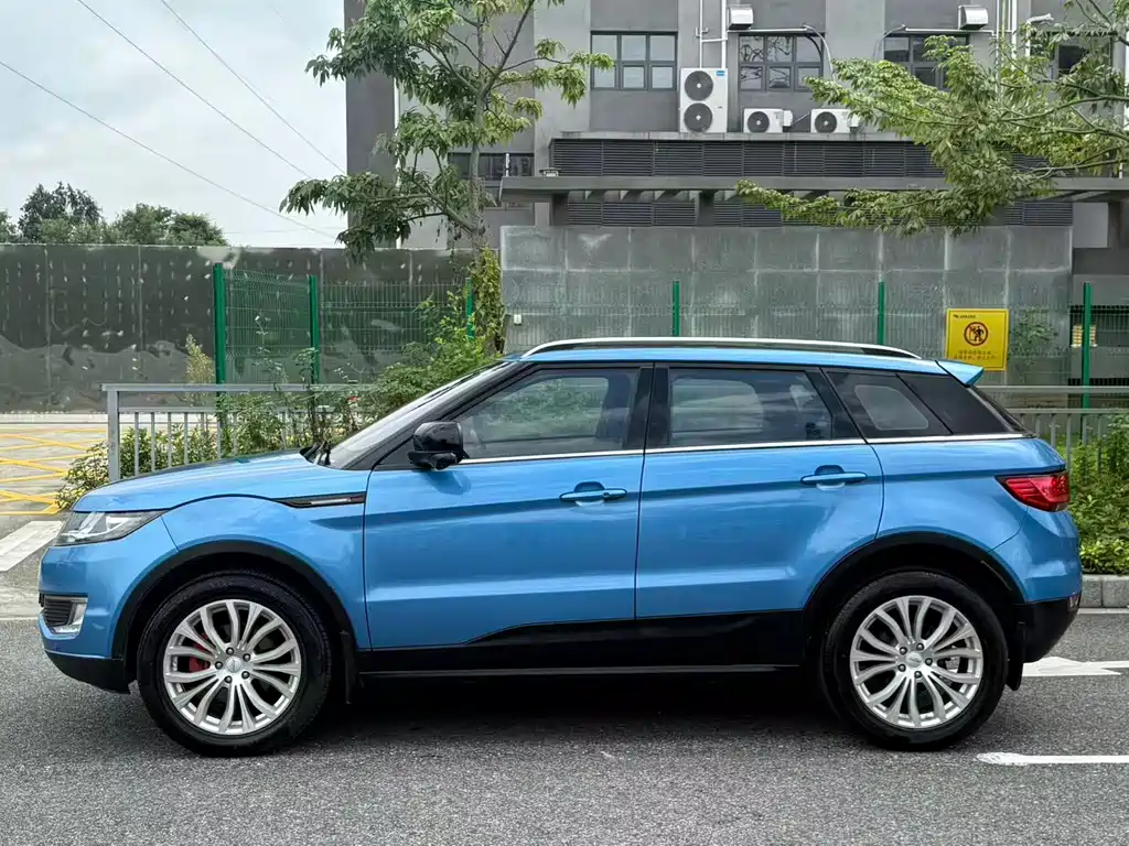 Landwind Landwind X7 — миниатюра 8