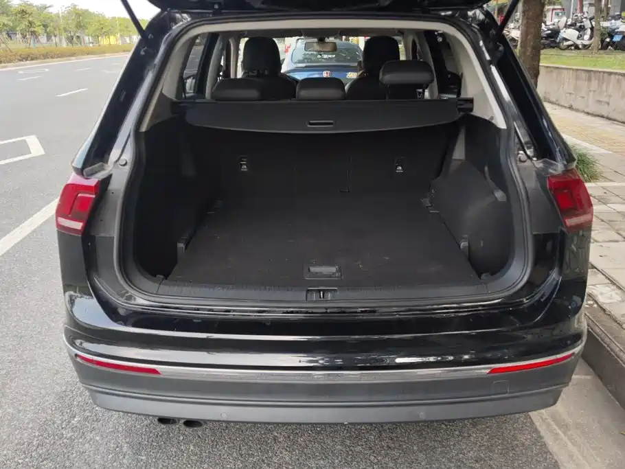 Volkswagen Tiguan L — миниатюра 4
