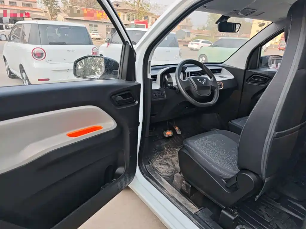Wuling MINIEV — миниатюра 16