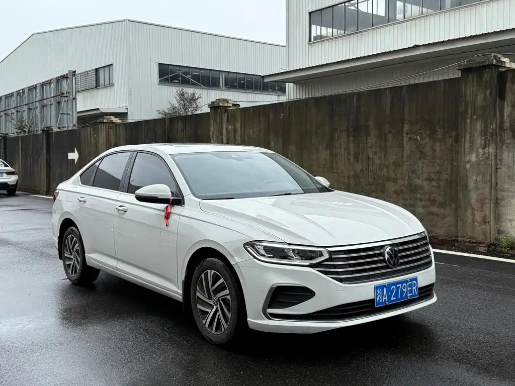Volkswagen Lavida — миниатюра 3