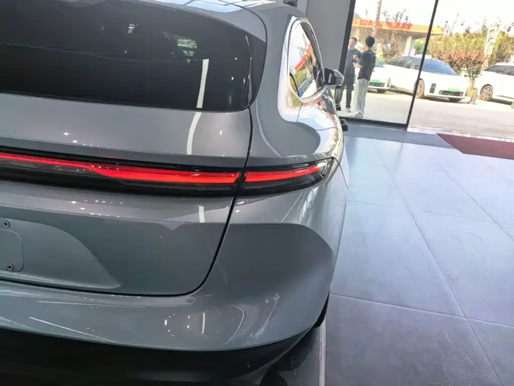 NIO ET5T — миниатюра 8
