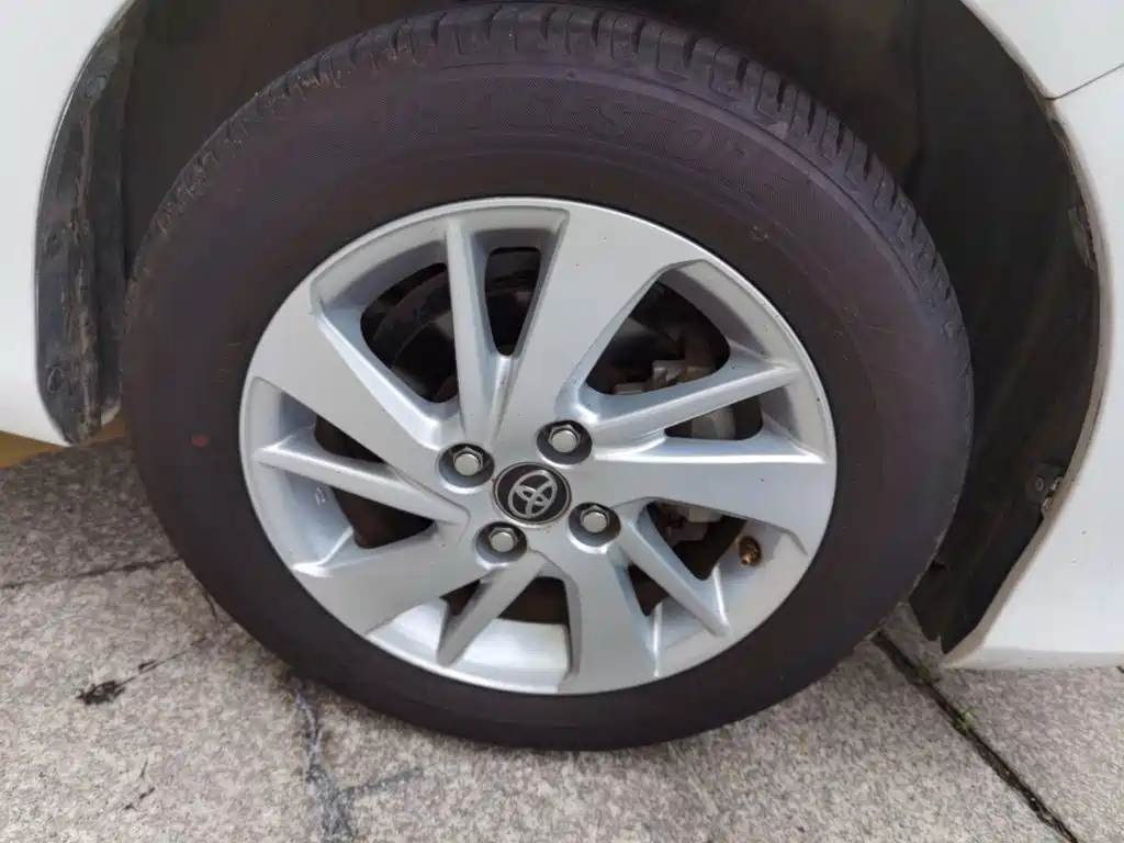 Toyota Yaris L — миниатюра 8