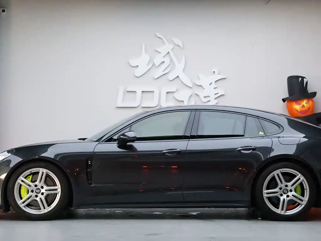 Porsche Panamera Hybrid — миниатюра 2