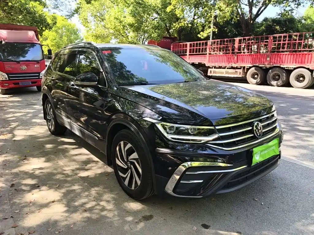 Volkswagen Tiguan L — миниатюра 4