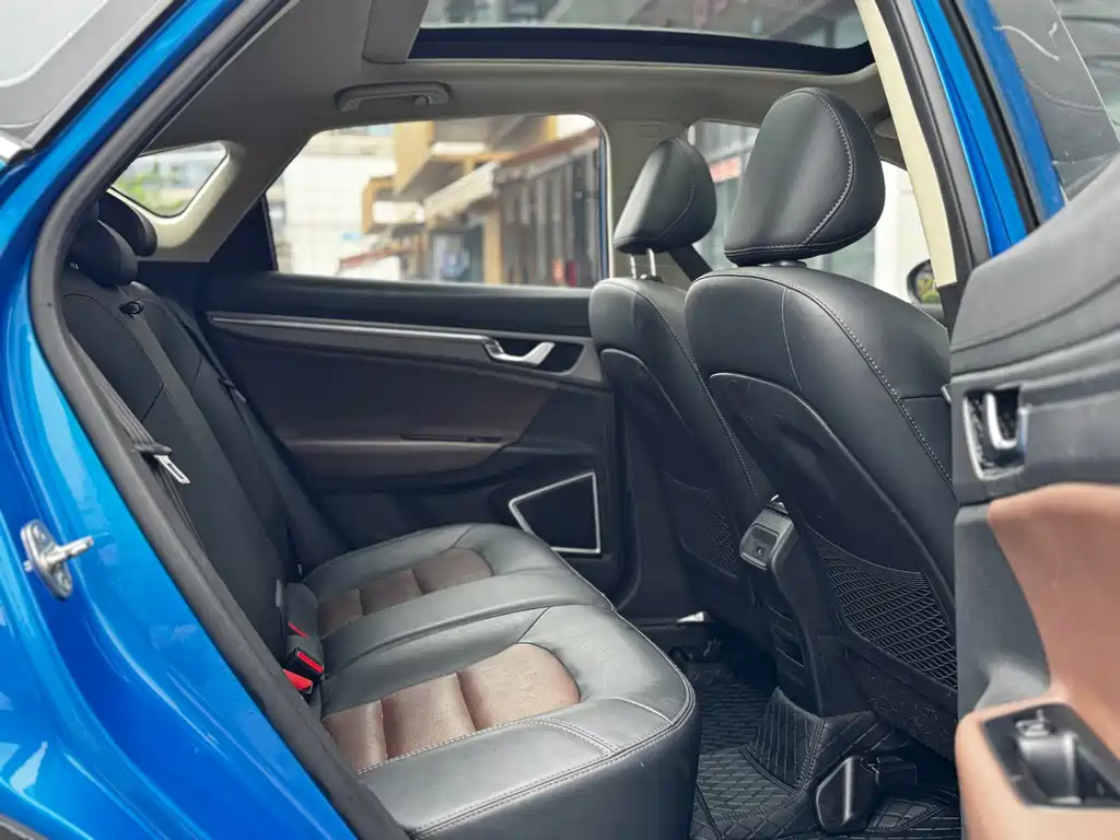 Geely Emgrand GS — миниатюра 14