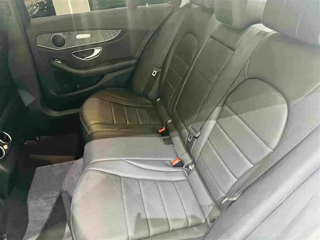 Mercedes-Benz C-Class — миниатюра 18