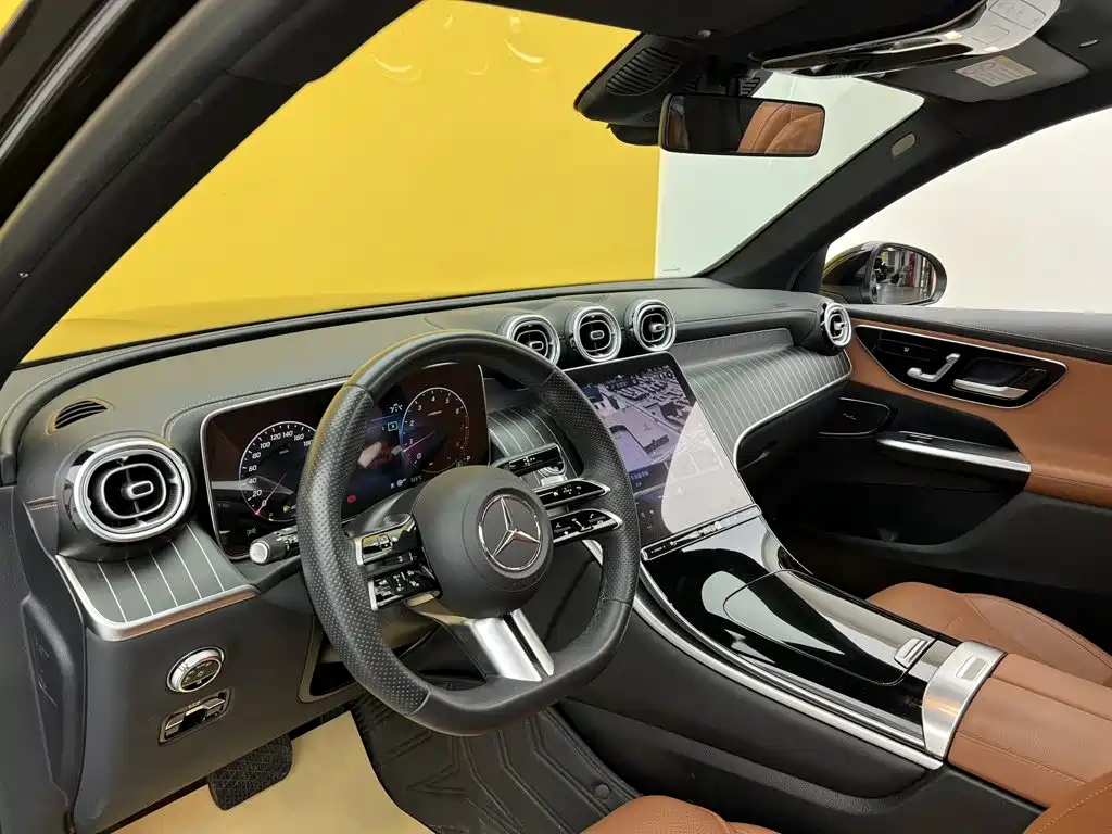 Mercedes-Benz GLC — миниатюра 31