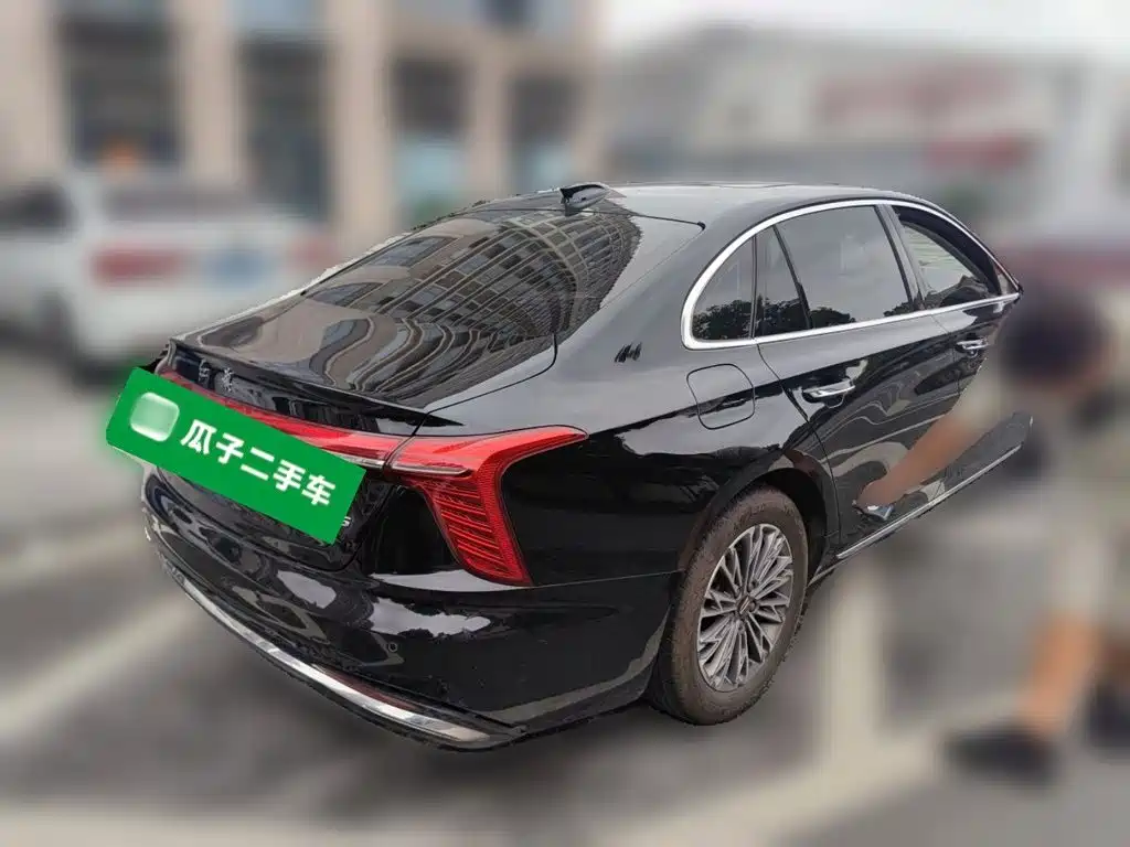 Hongqi Hongqi H5 — миниатюра 4