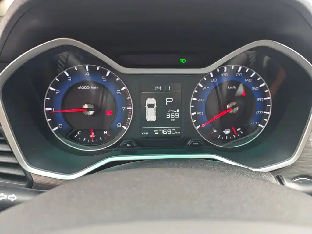 Geely Vision X3 — миниатюра 12