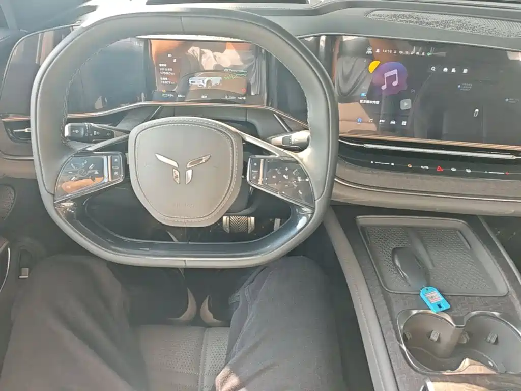 Hongqi Hongqi Tiangong 08 — миниатюра 10